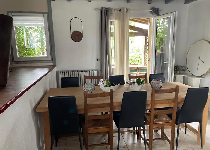 Maison Familiale Ou Entre Amis A La Campagne