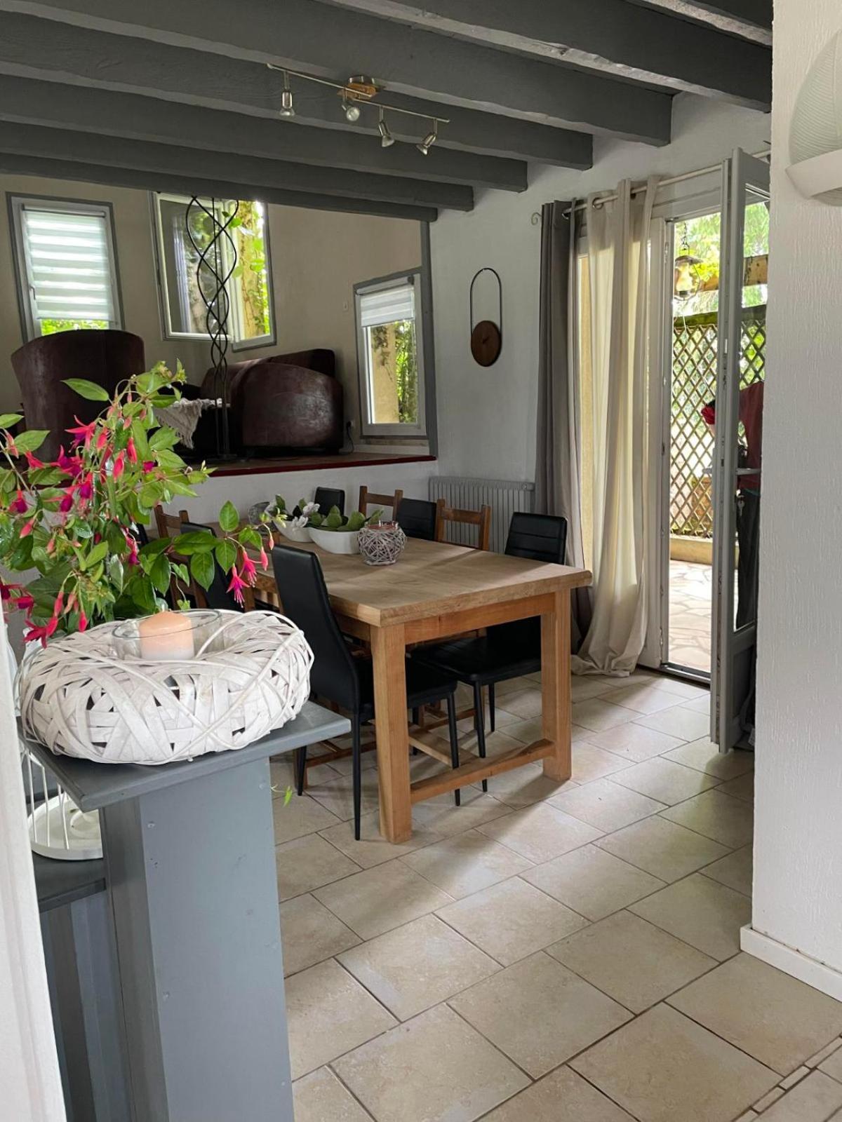 Maison Familiale Ou Entre Amis A La Campagne